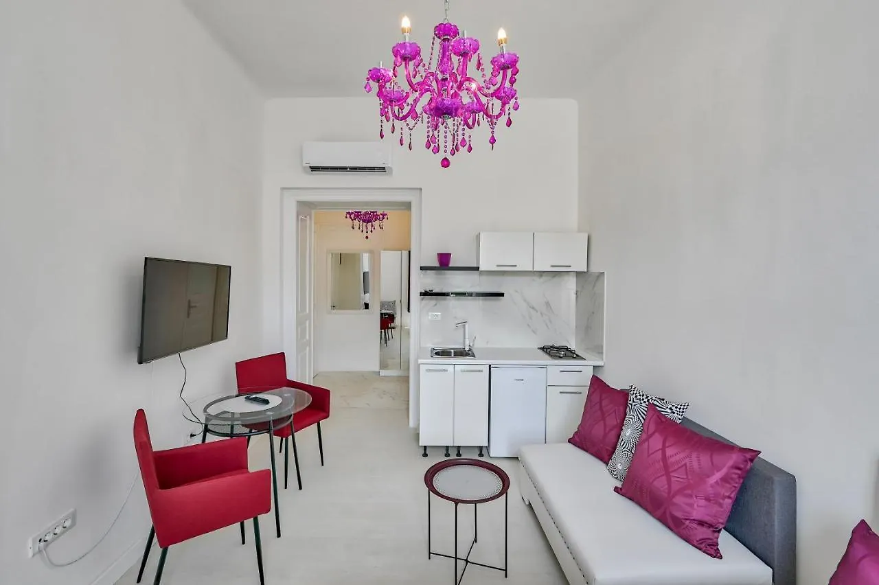 Apartment Ferienwohnung Collins Amethyst Center Pula Kroatien