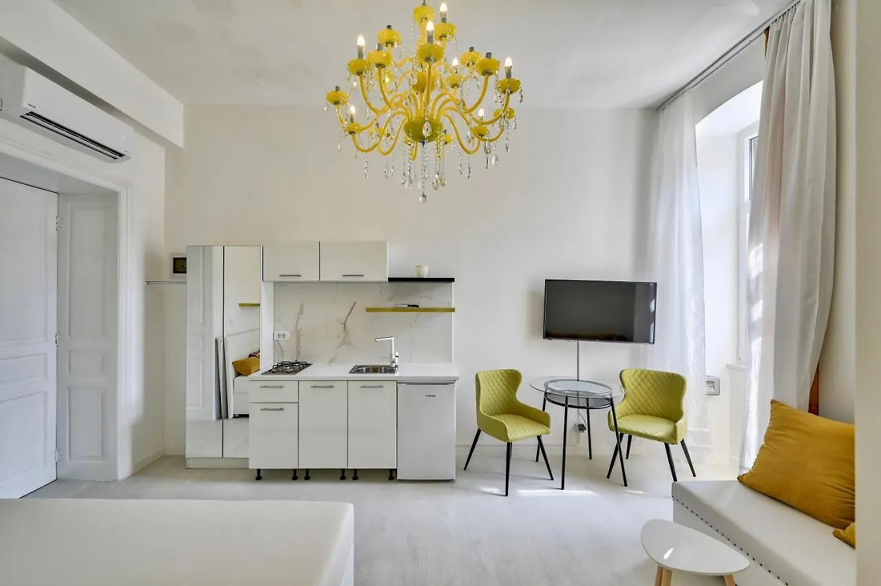 Ferienwohnung Collins Amethyst Center Pula Apartment